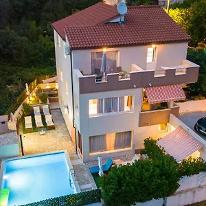  Apartament Bruno's Poolside